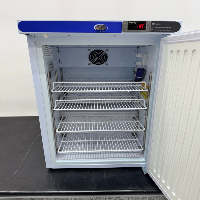 VWR Undercounter Laboratory Refigerator image 3